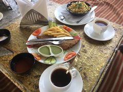 -Lake Shore Hotel & Restaurant