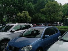 -张江微电子港·地面停车场