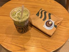 -星巴克臻选(北京银泰店)