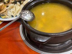-菌之家·专业纯野生菌火锅·特色炒菌