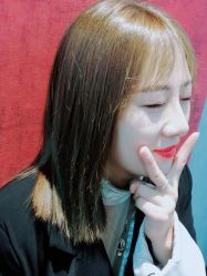 -诗悦发型烫染SALON