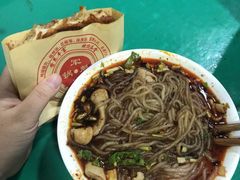 -甘记肥肠粉(马鞍北路店)