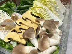 -红鼎豆捞·非遗鲍皇汤火锅(宝丰路店)