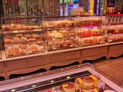 -巴黎贝甜(大宁国际商业广场店)