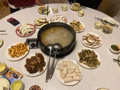 -菌之家·专业纯野生菌火锅·特色炒菌