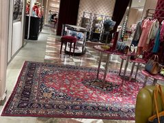 -Gucci(青岛海信广场店)
