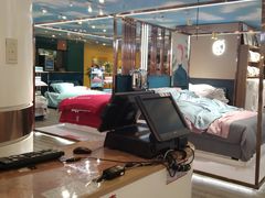 -阳光世纪奥特莱斯店