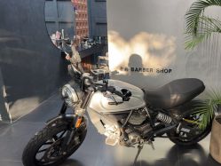 -老肖男士理发店