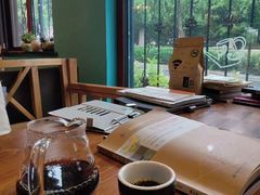 -初见咖啡(青大路店)