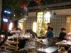 -三人行骨头王火锅(长寿店)