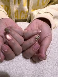 -Nail Me美甲美睫