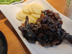 -呷哺呷哺(松北万象汇店)