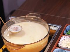 至尊鲨鱼-至尊鲨鱼·原烹海鲜·新浙菜(拱宸桥店)