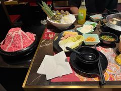 -一绪に和牛寿喜烧(罗湖益田假日店)