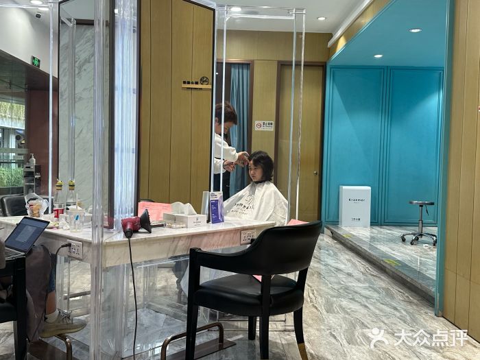 Kraemer Paris苏豪发廊(碧桂园总部店)图片