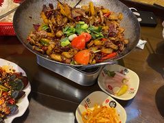 -富正毅三下锅·湘西韵味(天门山索道店)
