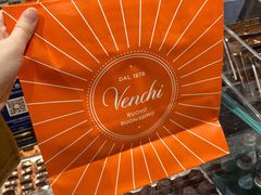 -VENCHI 闻绮(北京国贸商城店)