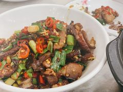 蒜苔腊肉-红色湘菜馆(春风店)