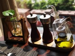 -卡普里披萨·牛扒·下午茶