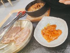 -臻牛烤肉