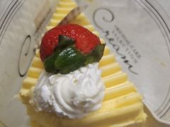 百香果椰子慕斯-BreadTalk面包新语·烘焙蛋糕(佐阾虹湾购物中心店)
