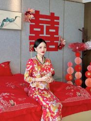-Lady  Jane高端婚纱礼服馆