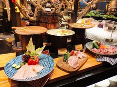 -四海一家自助餐(益田假日广场店)