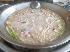 -老来福·非遗酸汤兔(凯旋路店)