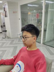 -米娜护肤造型
