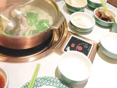 -润园四季椰子鸡火锅(卓越INTOWN店)
