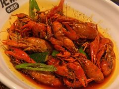 -龙巢盱眙龙虾·牛蛙·烧烤宵夜(八卦岭店)