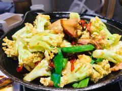 -万重锦·人文川菜馆(骡马市店)