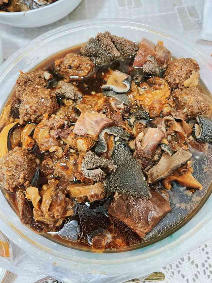 清真静香斋(草桥外卖直营店)-"就在家楼下,不能堂食,看着很干净,从