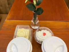 -红宝石·鲜奶小方·海派西点房(南丹店)