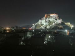 -平措康桑·和牛自助观景餐厅(布达拉宫店)