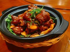 -园中园美食城