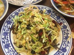 -蓝田九大碗民俗食府(蓝田店)