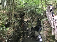 -藏龙百瀑风景区