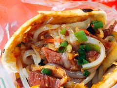 夹张飞牛肉凉粉-刘氏方酥锅盔(古城总店)