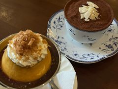 -Café Monson