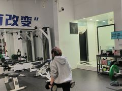 -汗水空间私教健身连锁(SM广场店)