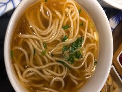 -卢大鲜鱼头捞饭(美利广场店)