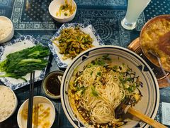 -蜗牛小馆醉乡民谣云南菜(惠新西里店)