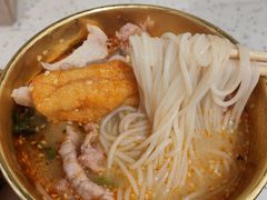 剁椒酸辣米粉-鹤江桥·红油牛肉粉(SKP店)
