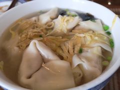 一两开洋-笑来喜馄饨小笼工坊店(湖滨街店)