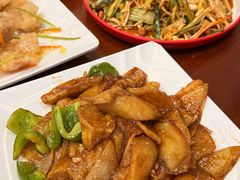 -东北风味思缘食府(对湖路店)