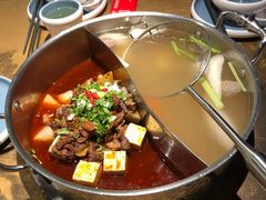 特色牛腩鸳鸯锅-左庭右院鲜牛肉火锅(新梅广场店)