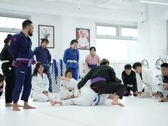 -Flow巴西柔术拳击泰拳馆