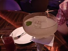 -OZONE 顶楼酒吧(香港丽思卡尔顿酒店)