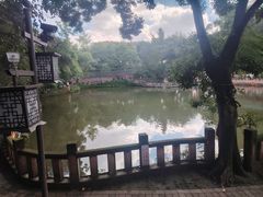 -房湖公园
